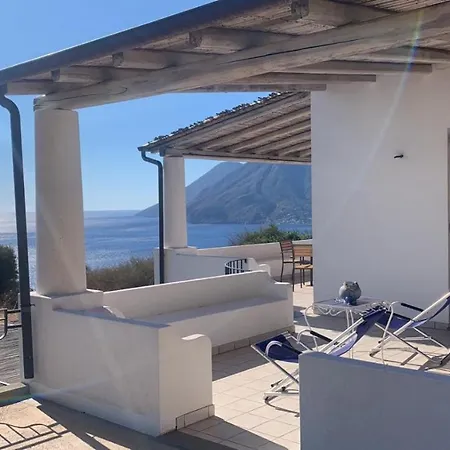 Villa La Casa Blu Superior Lípara